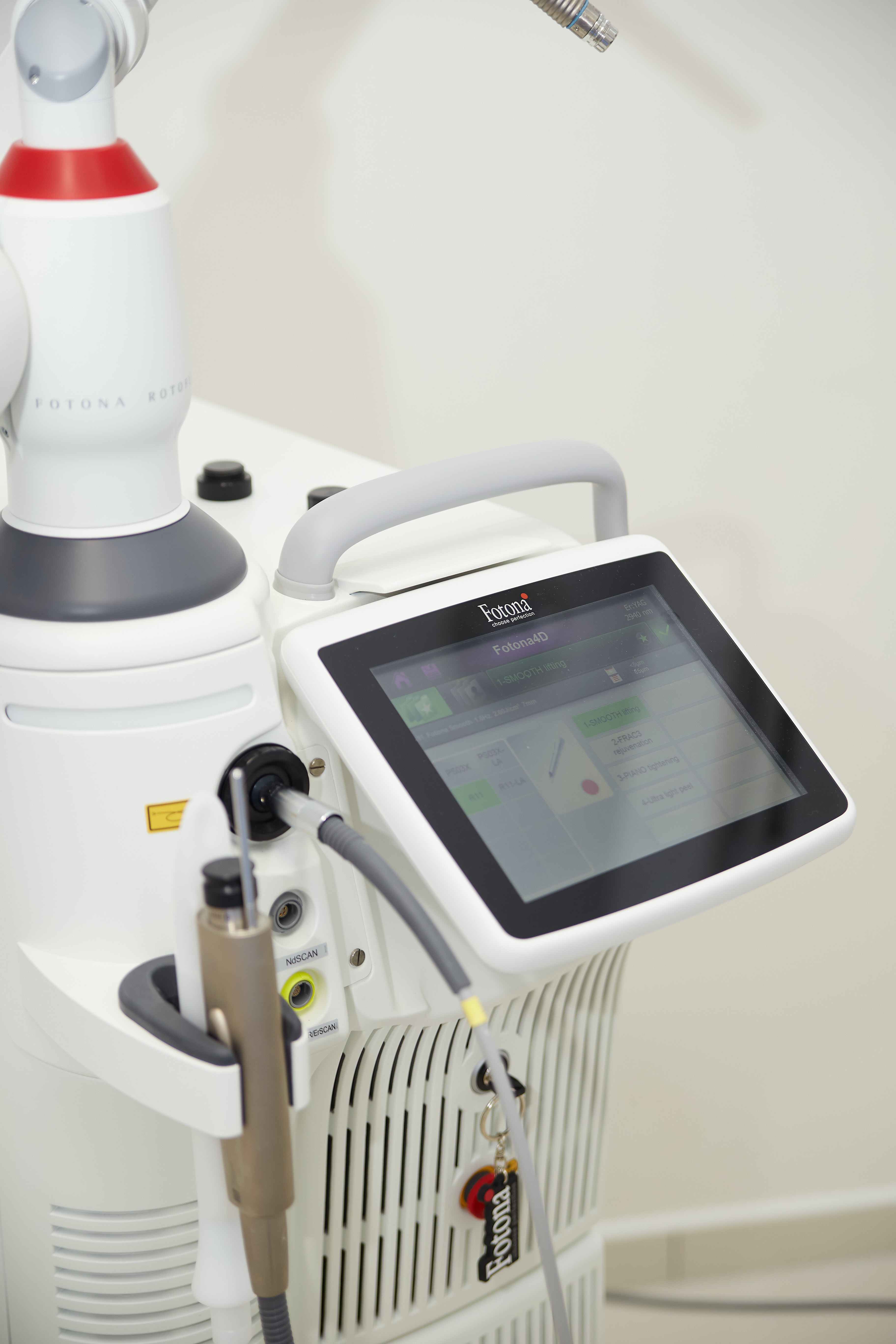 Hair Restart - Procedura cu Laser Fotona